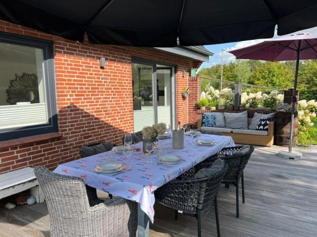 Ferienhaus "Zum Haifisch" Sankt Peter-Ording Exterior photo